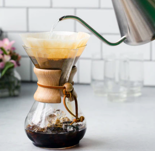 Le slow coffee : Une évasion au rythme de l’instant
