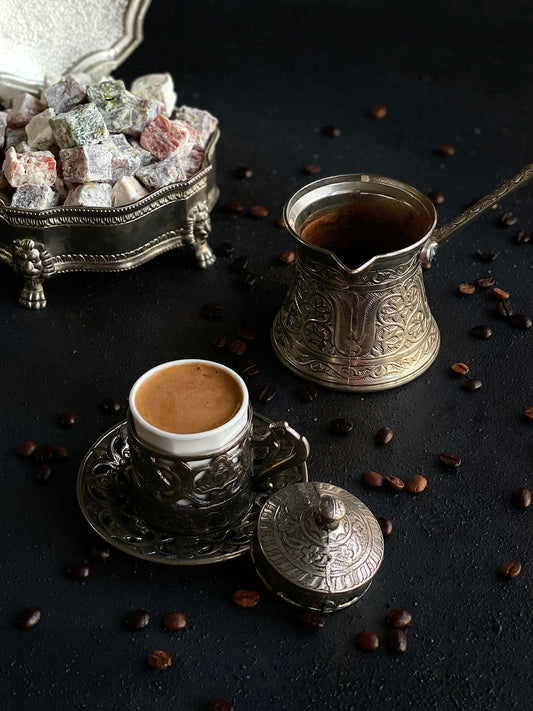 La cafetière turque : Préparation et processus
